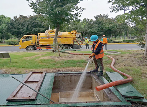 南头镇化油池清理